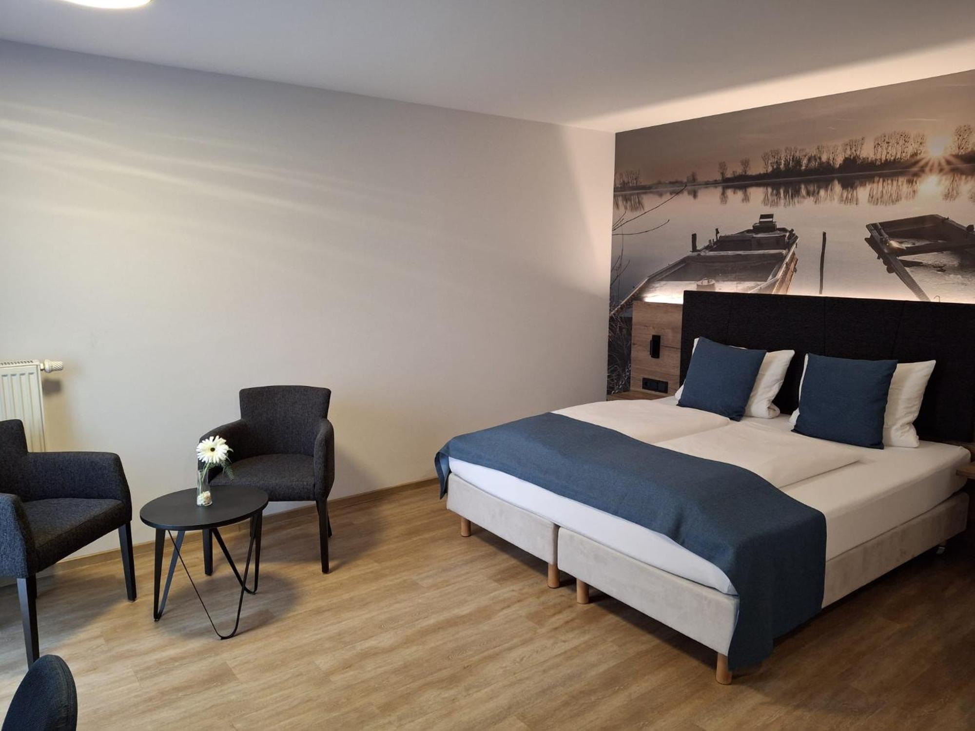 Hotel Am Hardtsee Ubstadt-Weiher Extérieur photo